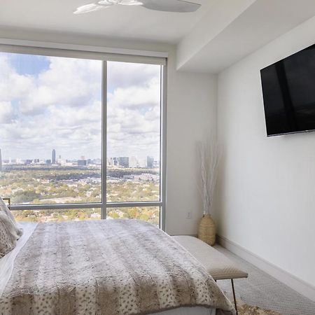Medcenter Vacation Glasspad Skyline Views, 1 Free Prking Spot, Sleeps 4, Ask For Rental Car Option יוסטון מראה חיצוני תמונה