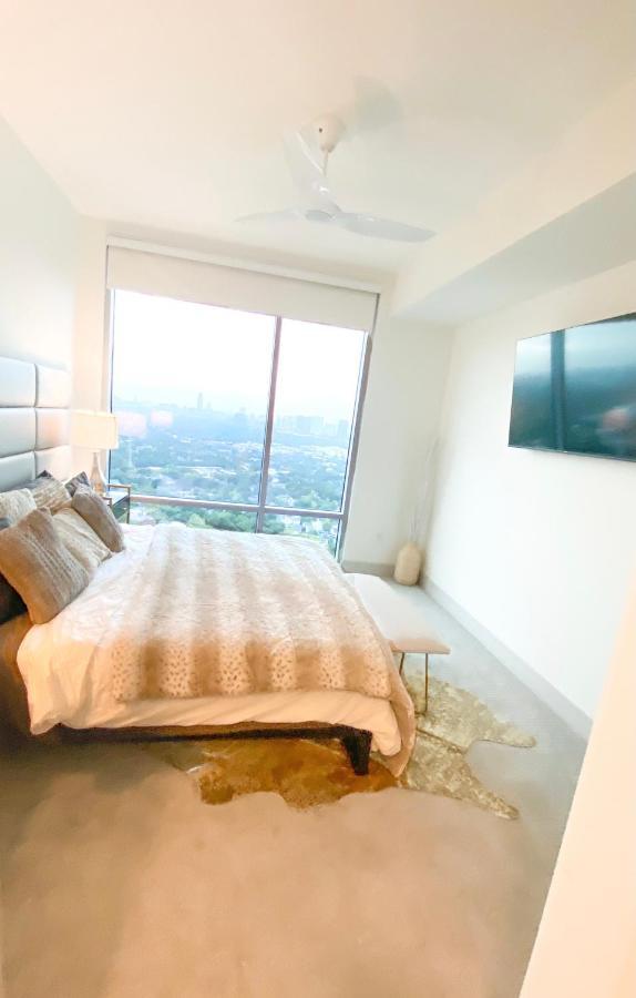 Medcenter Vacation Glasspad Skyline Views, 1 Free Prking Spot, Sleeps 4, Ask For Rental Car Option יוסטון מראה חיצוני תמונה